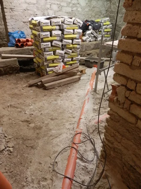 [ALBUM Stavba pivovaru]